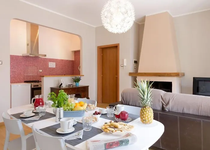 Apartamento Paola Maison 2 *